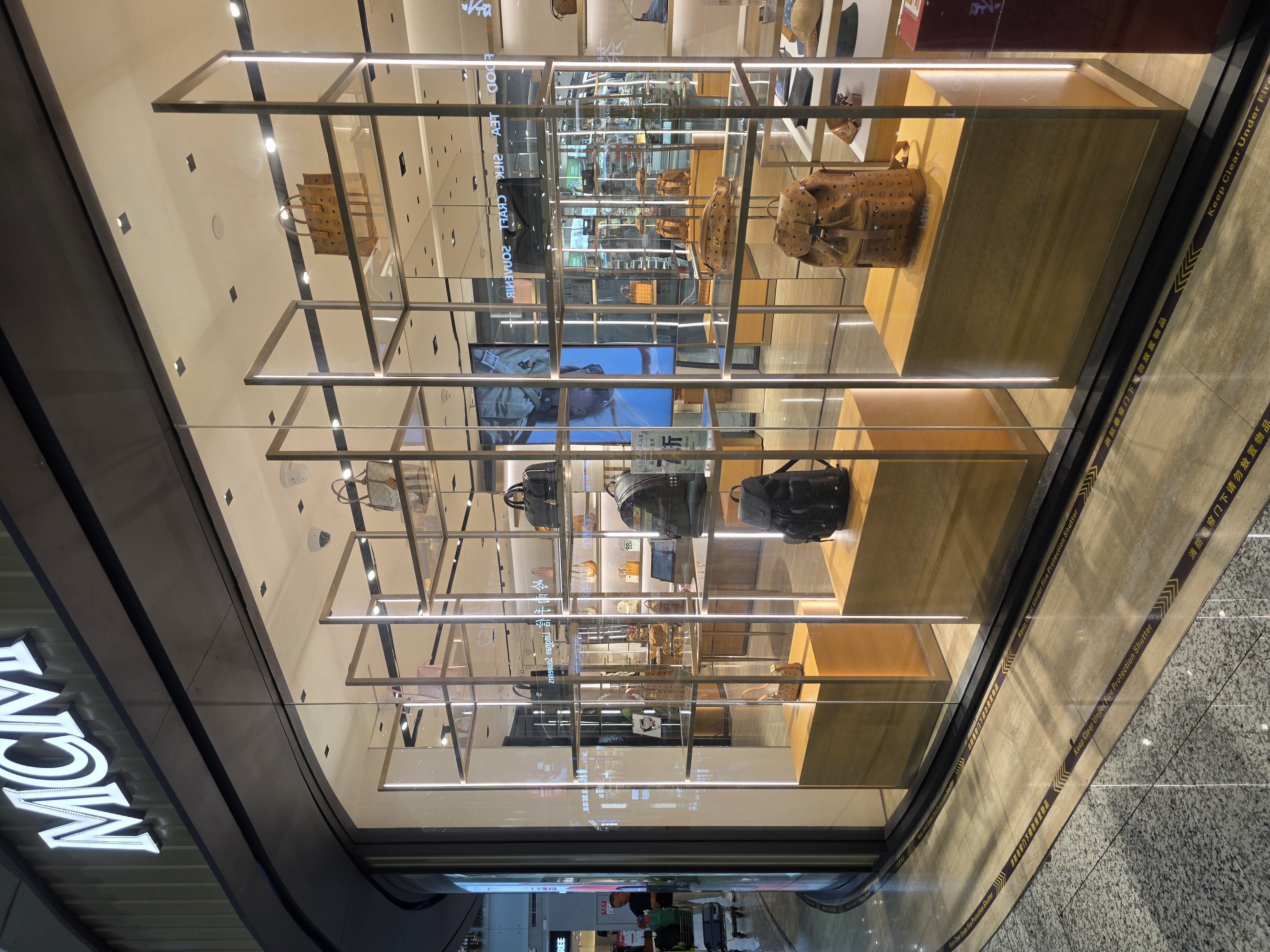 Museum and gallery lighting application