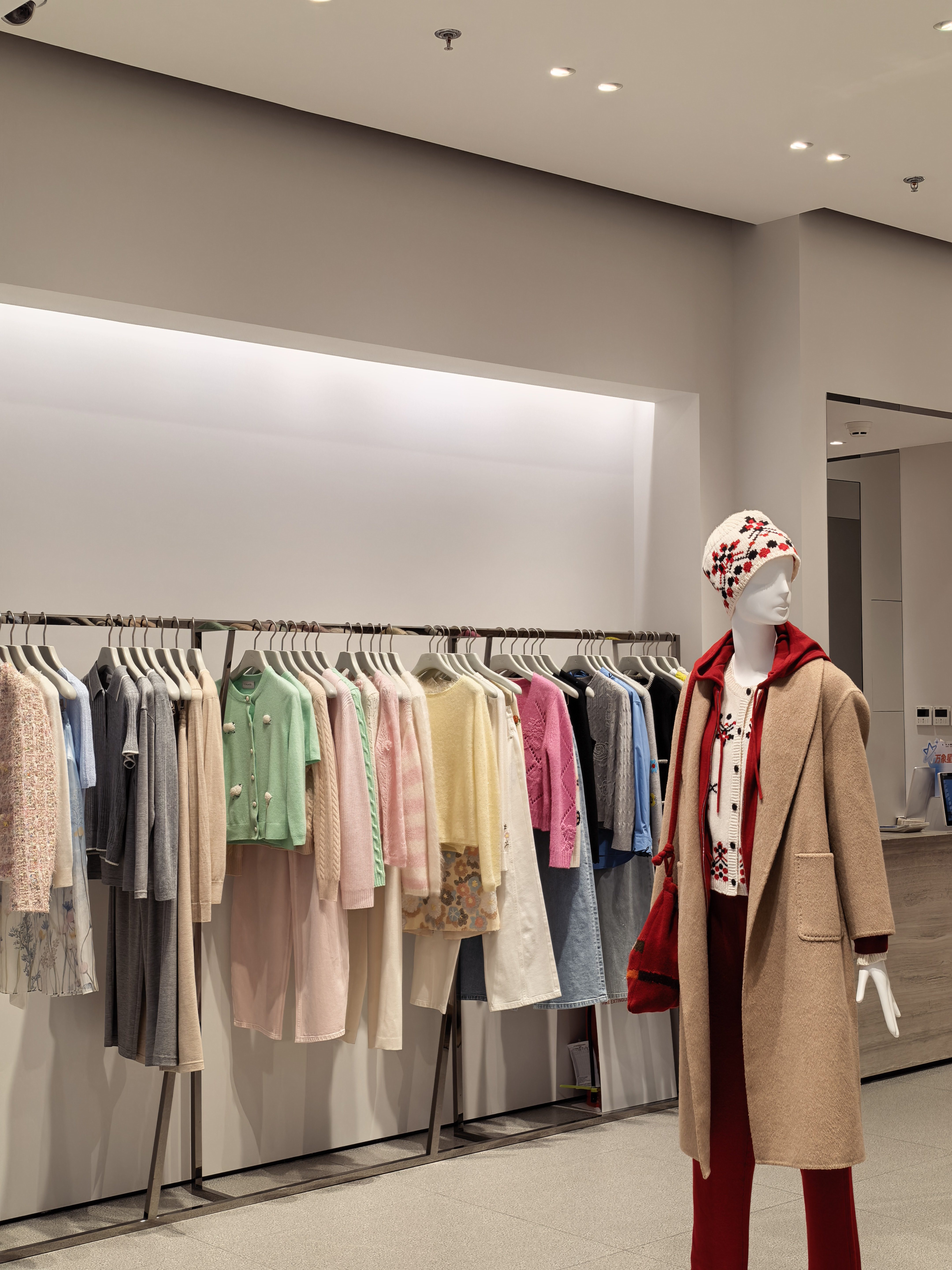 OPTIMAX luxury boutique lighting project OPTIMAX luxury boutique lighting project