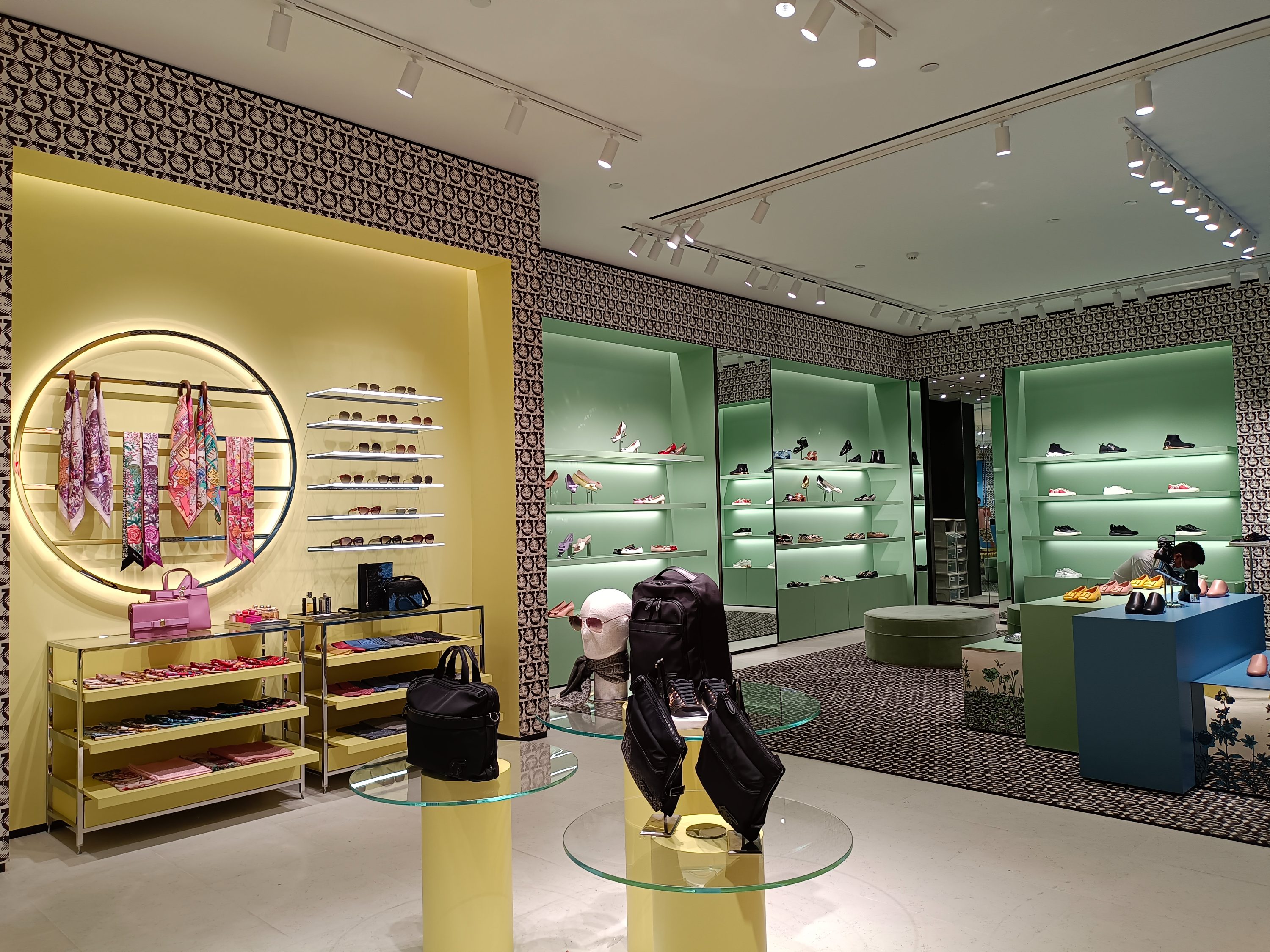 Retail Lighting lighting solution