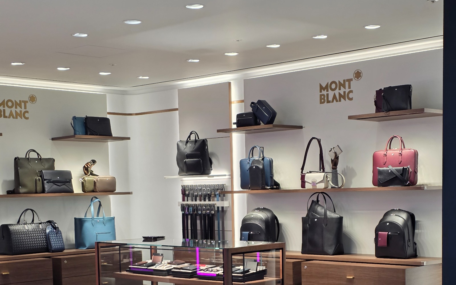 Jewellery Lighting application