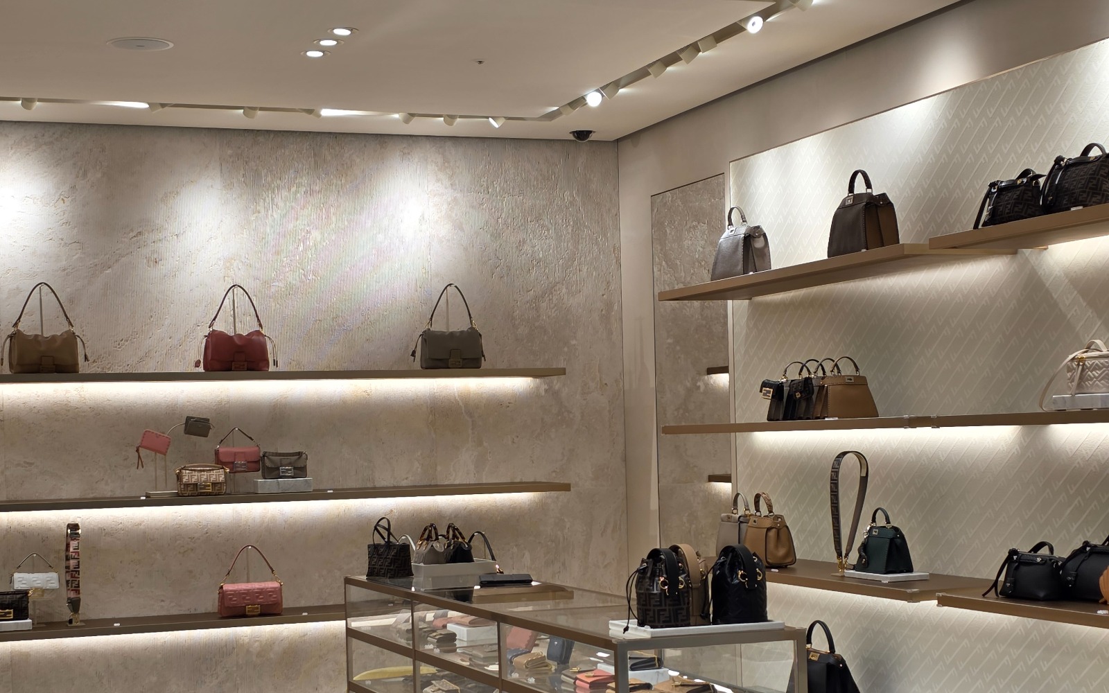 NOVAL retail lighting project
