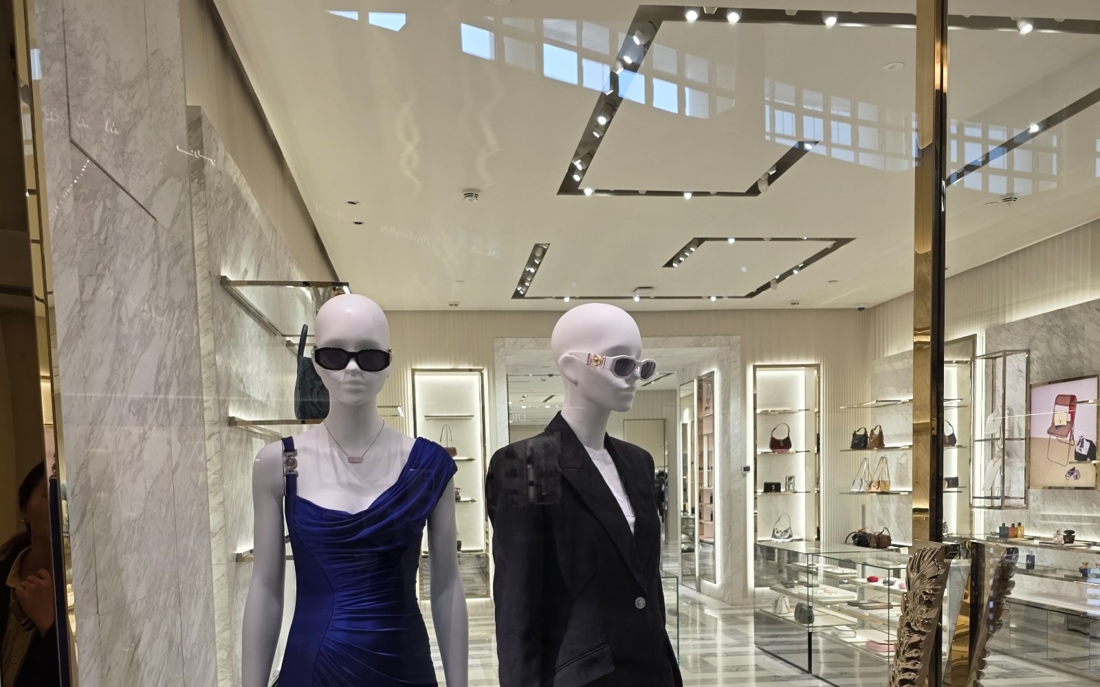 NOVAL luxury boutique lighting project